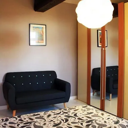 Au Petit Dragon Bed & Breakfast Mons