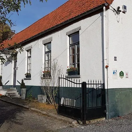 Bed & Breakfast Au Petit Dragon Mons